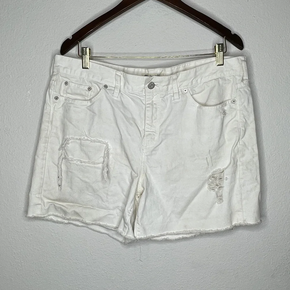 Madewell‎ Destroyed Denim Shorts White